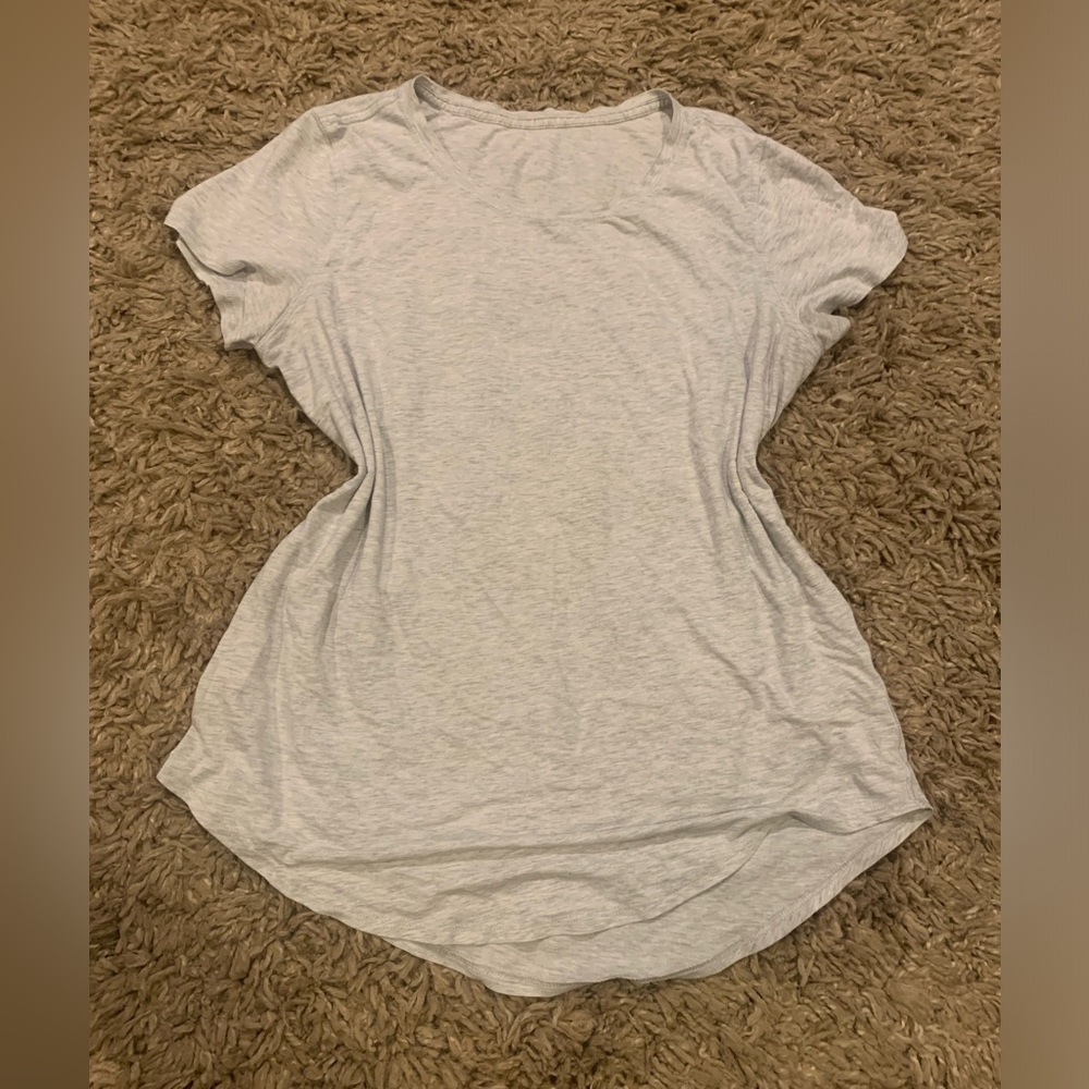 Lululemon Light Gray Short Sleeve Tee